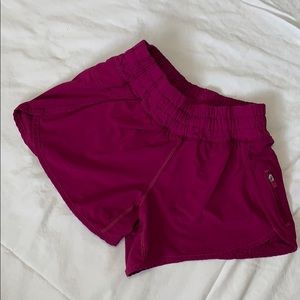 Lululemon Athletica Tracker Shorts- Size 4